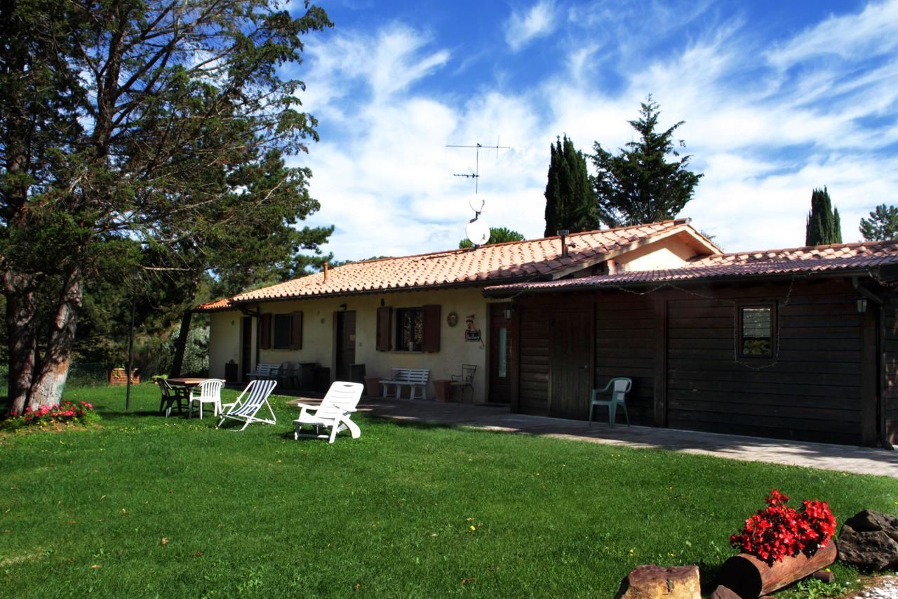 Agriturismo VILLA MOZART nel verde Gubbio Exterior foto