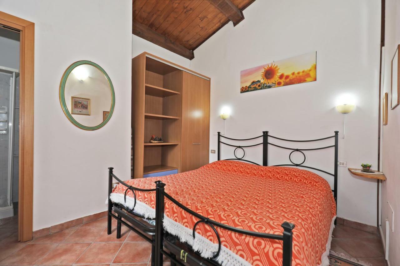 Agriturismo VILLA MOZART nel verde Gubbio Exterior foto